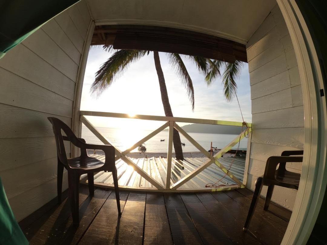 Seahorse Diver Guesthouse Kampong Pasir Panjang  Dış mekan fotoğraf